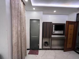 Hotel Delhi Empire Dx - 4