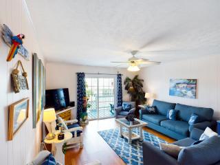 Channel-Front 4BR • Deep Water Views Kayak Fish Dog Friendly • Crew’s Nest - 2