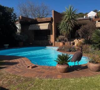 Roxana Guestrooms - 1