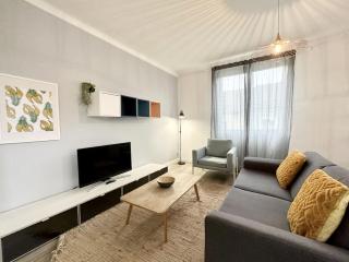 LE LUTZ - Moderne Spacieux - Hyper Centre - Parking - 9