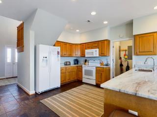 Casa Mia Oceanfront 6BR • All En-Suite • Private Walkway to Sand • Sleeps 24 - 6