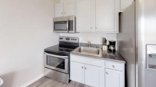 Oceanfront 1BR King • Ground-Floor Patio • Dog Friendly • Blue Mist 101 - 4