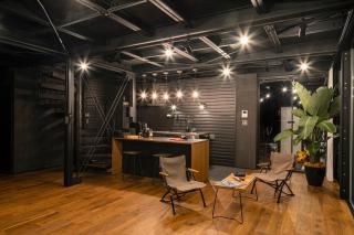 Yokosuka Sky Grey -横須賀のビーチフロントベース- - 1