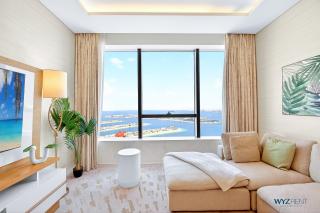 Breathtaking 1BR in Palm Tower, with Sea View - Dubai - 2