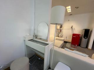 0 Min to Subway, Hongdae Main Street - 7