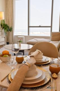 Breathtaking 1BR in Palm Tower, with Sea View - Dubai - 3