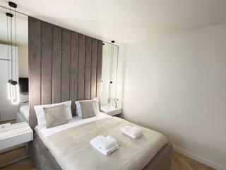 Luxury ApartHotel in Center of Historical Brasov - 9