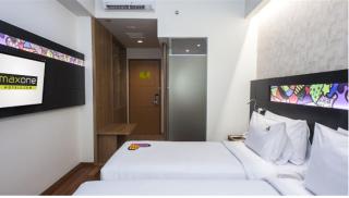 MaxOneHotels at Dharmahusada Surabaya - 8