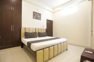 Sri NkB guest house - 0