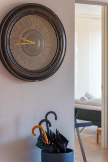 Modern Apartment with Balcony near Tivoli & Metro - 2