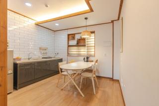 Jeju Broccoli BNB - 1