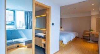 GreenTree Inn Lianyungang Suning Square Hualian Mantion Hotel - 2