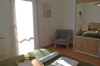 Suite Cinéma - Smart TV - Queen Size - WIFI - Gare 8 min - 2