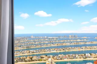 Breathtaking 1BR in Palm Tower, with Sea View - Dubai - 9
