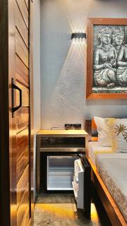 Casa De Loren Family Room - 4