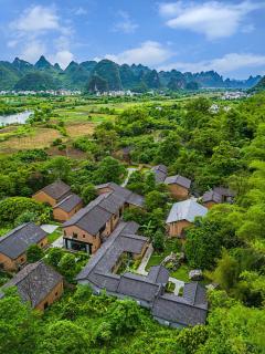 Yangshuo Qilu Ancient Village Hotel - 0
