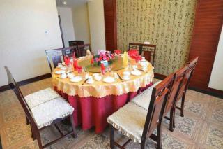 Shangri-La Original Density Hotel - 4