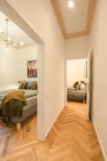 TheSuarez Group Loft, 3 BR, 2 full bath rooms, one big kitchen & living room, 120m2, family friendly, 2-6 Guests - 4