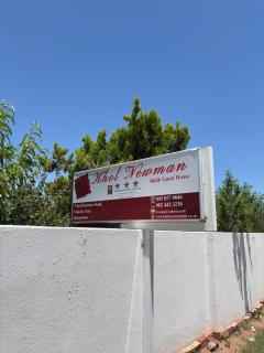 Khol Newman Bed & Breakfast - 0