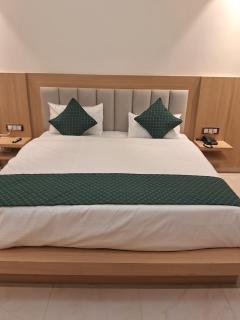 Hotel Immense Plaza - 1