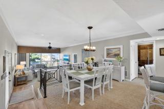Coastal Lakehouse Condo on Siesta Key Public Beach - 4