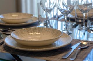 Elegant 12th Floor Studio with Balcony and City Views - 9