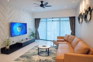 Eaton Residences By SKYRA - 2