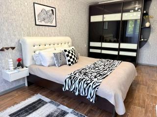 Уютная двушка в центре - 1