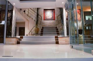 Grand Pinnacle Hotel - 4