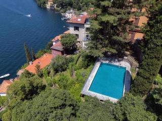 Silken Escape - Pool and Lake View - by MyHomeInComo - 9