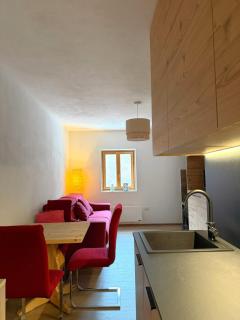 Modern Nest Semogo - 0