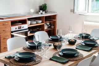 Silken Escape - Pool and Lake View - by MyHomeInComo - 3