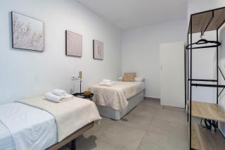 New Cozy Apartment Next To Sta 2 - Seville - 2