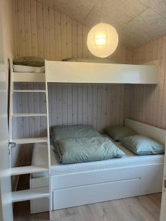 Spacious Holiday Home On Bogø - 8