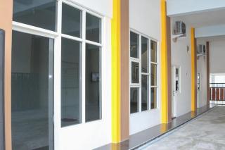 RedDoorz Syariah near Suncity Mall Madiun - 2