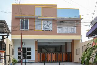 RedDoorz Syariah near Suncity Mall Madiun - 8