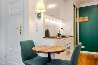 Green & Gold Studio near Vistula by Tyzenhauz - 2