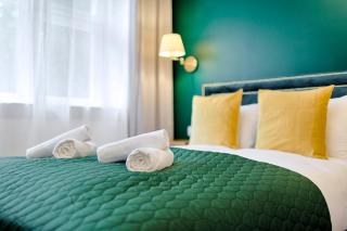 Green & Gold Studio near Vistula by Tyzenhauz - 1