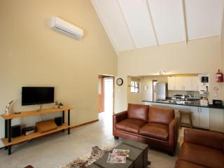 Africana Properties The Village 25 - 3