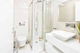 Premium Avenue Two Bedrooms Apt - 4