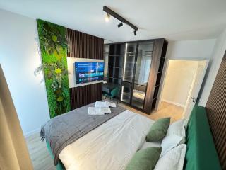 Renting Suceava Glam Apartments with Parking - 8