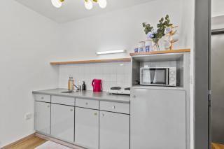 9 min to Matzleinsdorfer Platz - Fast to Main Station - Wi-Fi - 7