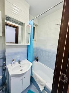 Urban Serenity - Comfy Flat with Concert Hall Views - 9