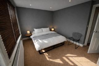 Central London Charming Camden Split Level Home - 0