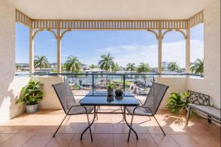 The Anchorage Escape Apartment - Steps away from City, Ferry and Stadium Townsville - 0