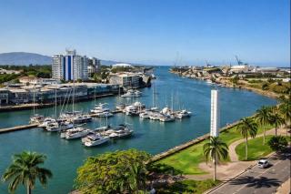 Paradise on Palmer-City Stadium Ferry&Strand in Townsville - 1