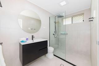 2-Bedroom Comfort near Mater Hospital Pimlico Townsville - 1