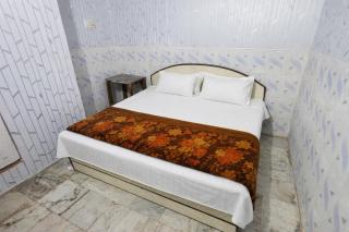 Taj relax paying guest house - 4