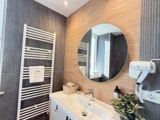 Cozy Collection Studios ApartHotel - 3