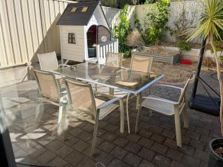 Cloverdale Family Accommodation - 9